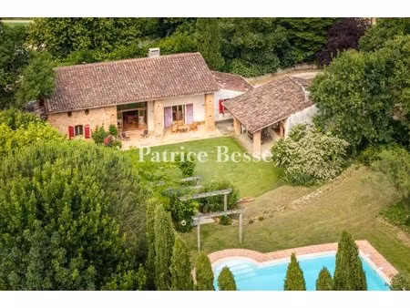 à 25 min à l'est de toulouse et 15 min de balma  un corps de ferme transformé en maison...