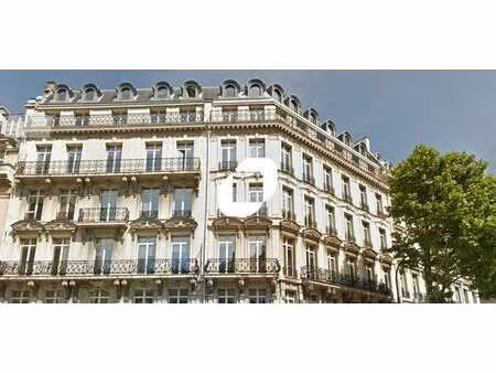 location bureaux 20 m² à 1 231 m²