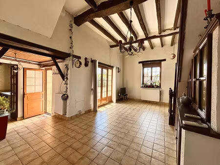 charmante maison de campagne à proximité de l'île-bouchard