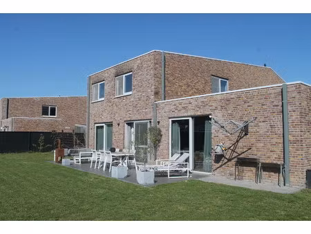 huis te koop in belsele met 4 slaapkamers