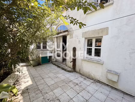 maison à vendre à ars-en-ré: totalement à rénover