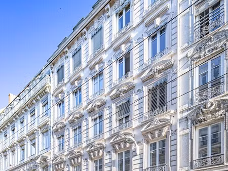 location bureaux 55 m² à 168 m²