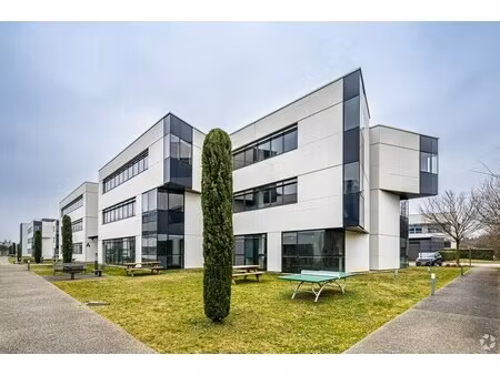 location bureaux 388 m² à 2 565 m²