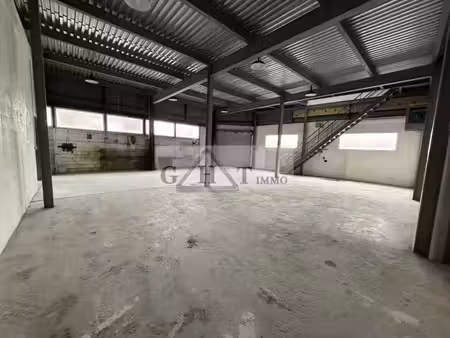 local d’activités 280m2 à louer montreuil