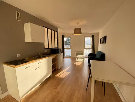 location appartement 1 pièce 33m²