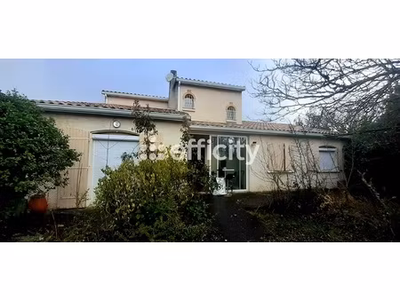 maison 5 pièces - 157 m²
