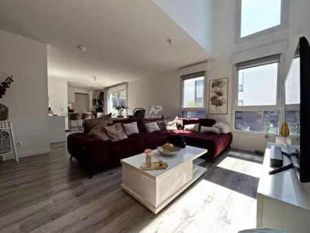 appartement 4 pièce(s)