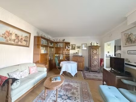 chaville - foret des fausses reposes - agréable 2 pièces avec balcon au calme