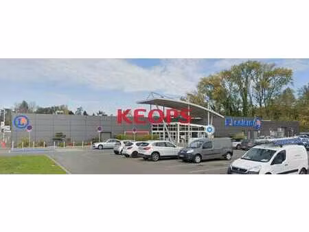 location commerce 45 m² à 273 m²