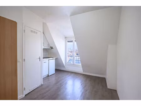 montreuil - rue voltaire - dernier étage - vue dégagée