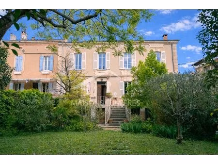 demeure d'exception en centre-ville d'apt - 11 pièces - 950 000€ - 370 m² habitables