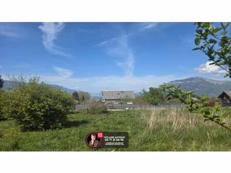 terrain à bâtir viabilisé à montagnole  735 m2