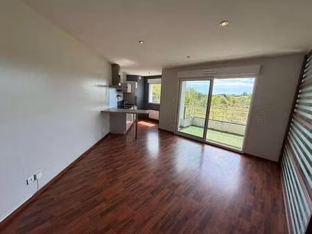 vente appartement 2 pièces à la roche-sur-yon centre ville (85000) : à vendre 2 pièces / 4