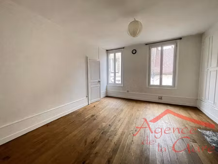 location appartement 2 pièces 55m2 sézanne 51120 - 360 € - surface privée