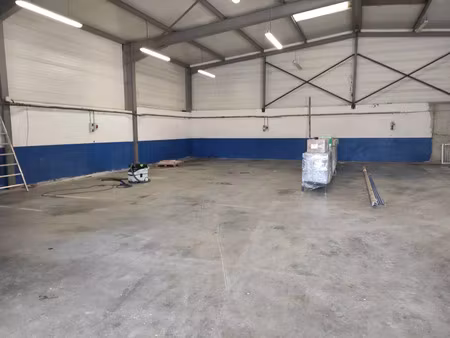 location local commercial 280m2 céret 66400 - - surface privée