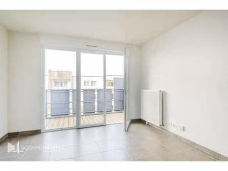 location appartement 2 pièces à saint-herblain bourg-solvardière-pelousière (44800) : à lo