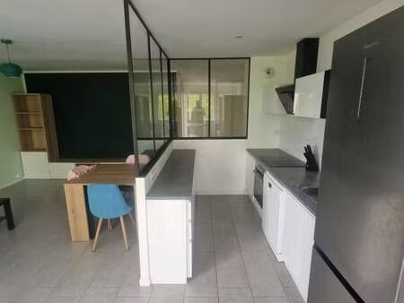 location appartement 3 pièces meublé à saint-herblain (44800) : à louer 3 pièces meublé / 