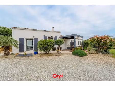 vente maison 4 pièces 115 m² à yves (17340)  473 200 €
