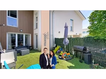 maison - 3 chambres - buanderie - jardin - au coeur du village - proche commodités