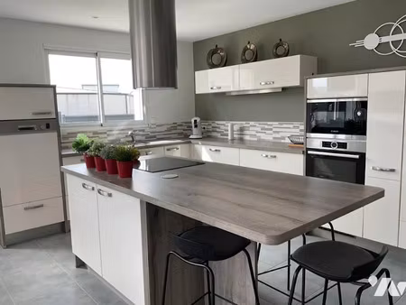 vente maison 5 pièces 91 m² à saint-jean-de-monts (85160)  434 400 €