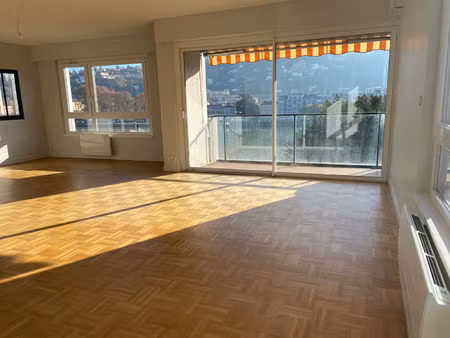 appartement ste colombe - 5 pièce(s)