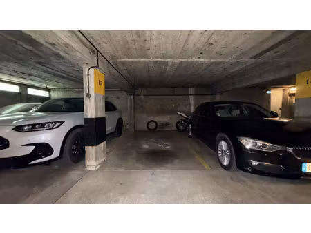 parking - 34 rue des granges