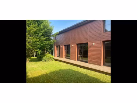 vente maison 5 pièces 230 m² artigues-près-bordeaux (33370)