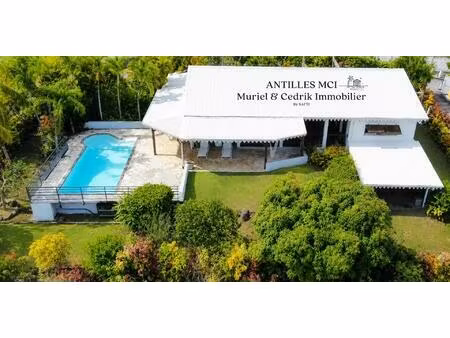 superbe maison avec piscine