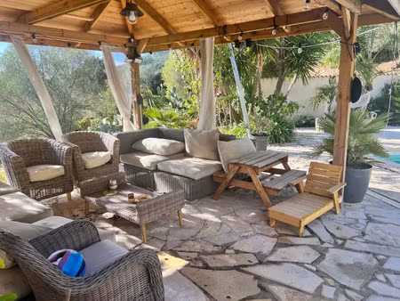 vente maison 9 pièces 220 m² alata (20167)