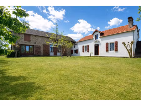 vente maison 12 pièces 267 m² escoubès (64160)