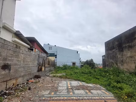 vente terrain 330 m² fort-de-france (97200)