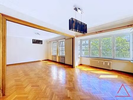 lumineux appartement de 110 m² avec balcon