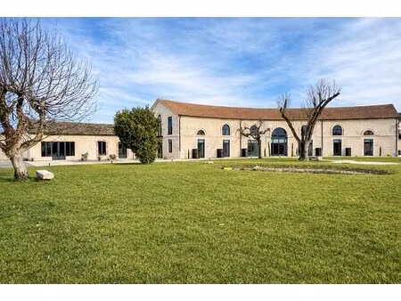 frais de notaire réduits - t1 bis avec terrasse de 15 m2 - place de stationnement...