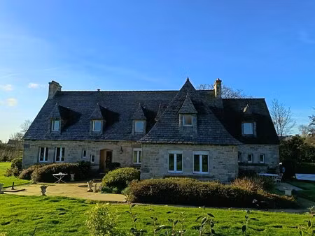 manoir breton de charme avec 2 hectares   landivisiau   finistere