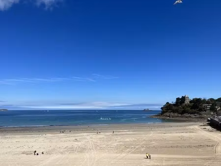 dinard ecluse: appartement de 111m² rénové par un architecte d'intérieur 3 chambres cave..