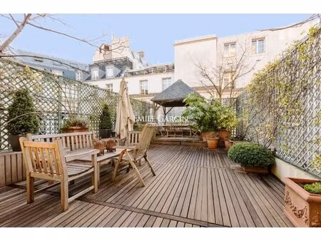 duplex de luxe à louer dans le quartier triangle d'or