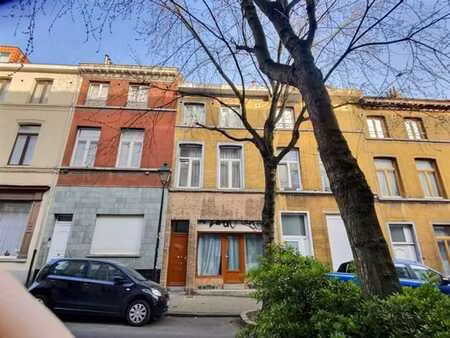 saint-gilles - parvis / porte de hal | immeuble mixte