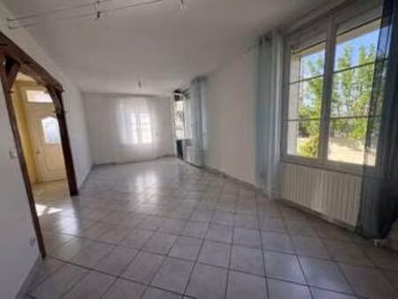 location maison à cholet (49300) : à louer / 121m² cholet
