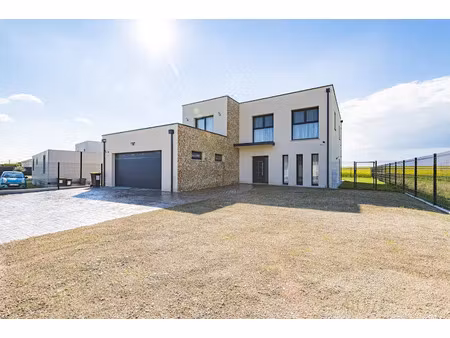 vente maison 7 pièces 199 m² à pomacle (51110)  579 000 €