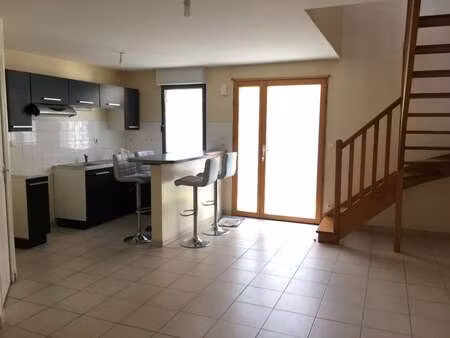 location maison à vay (44170) : à louer / 49m² vay