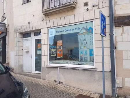 location bureaux et commerces à baugé (49150) : à louer / 38m² baugé