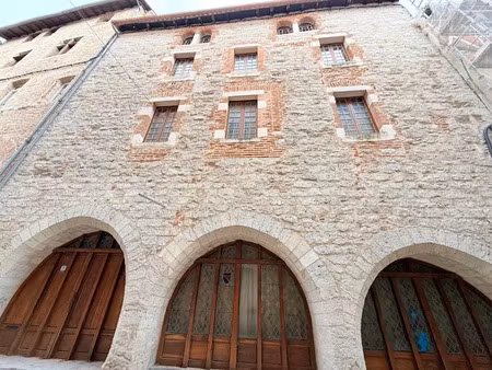 vente maison 7 pièces 381 m² à cahors (46000)  475 000 €
