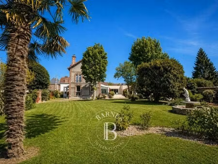 maison de luxe à vendre dans le quartier ouest