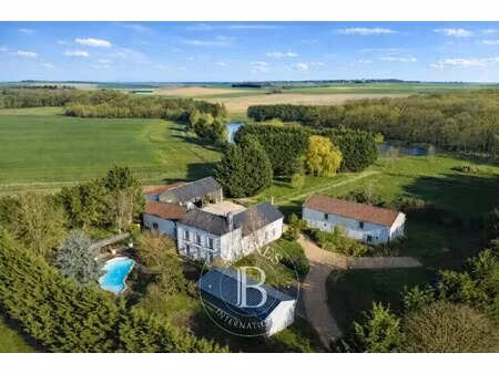 manoir à vendre à châtellerault