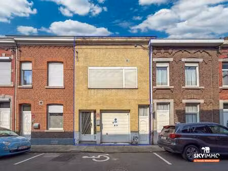 maison 3 ch - cour - garage -peb e - ce conforme - seraing