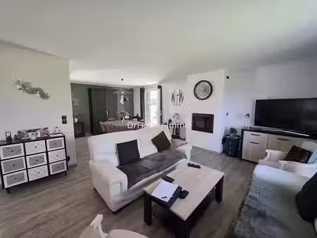 vente maison 6 pièces 157 m² à varengeville-sur-mer (76119)  567 500 €