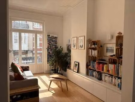 cee/mérode/cinquantenaire - lumineux appartement 2 chambres