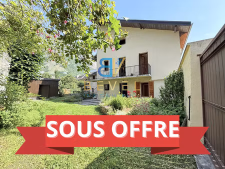 (73) saint-jean-de-maurienne - maison avec grand potentiel