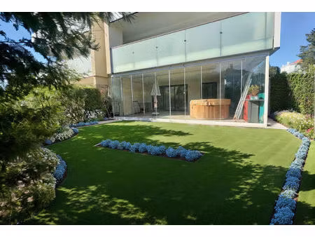 boulouris à 2 pas des plages rez-de-jardin 3 pièces d'exception