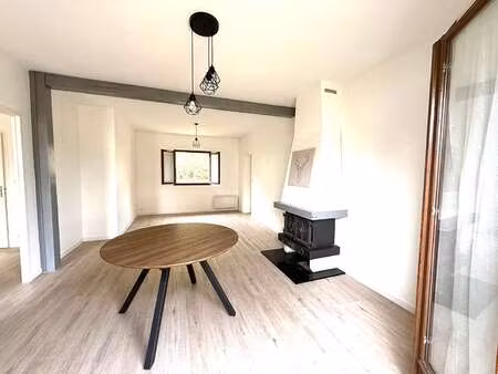 location maison à mondeville (14120) : à louer / 61m² mondeville